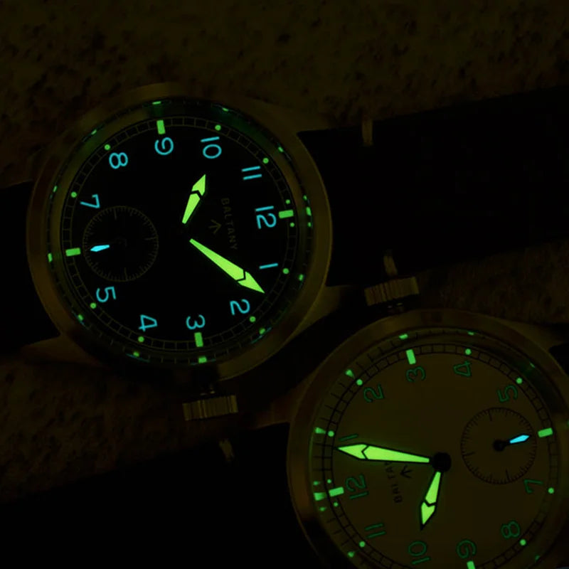 NorthChrono features two watches in a dark setting with luminescent dials. The left watch has a black dial with luminous markers, and the right watch has a white dial, both showcasing a sleek design suitable for low-light conditions.